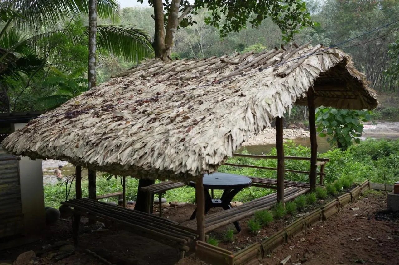 Ponmudi Dale. Homestay Kallar  Kallar (Trivandrum)