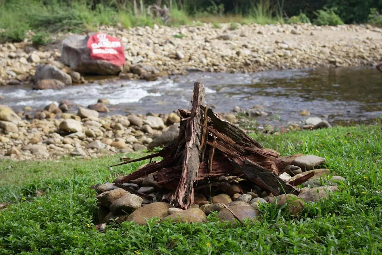 Ponmudi Dale. Homestay Kallar   Kallar (Trivandrum)