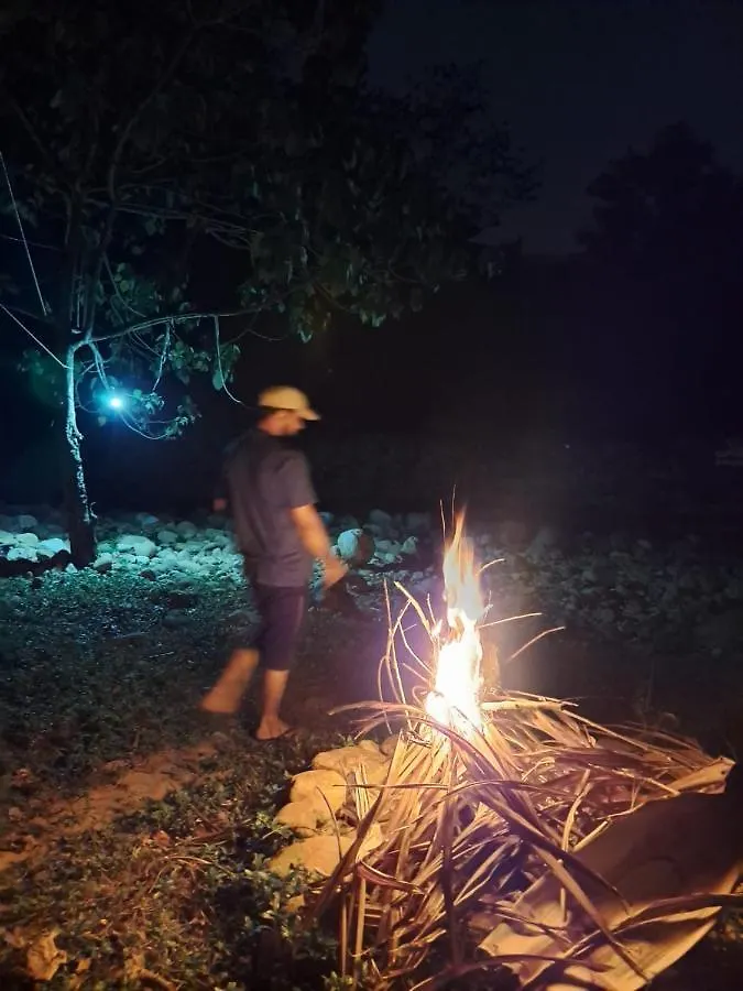 Ponmudi Dale. Homestay Kallar  India
